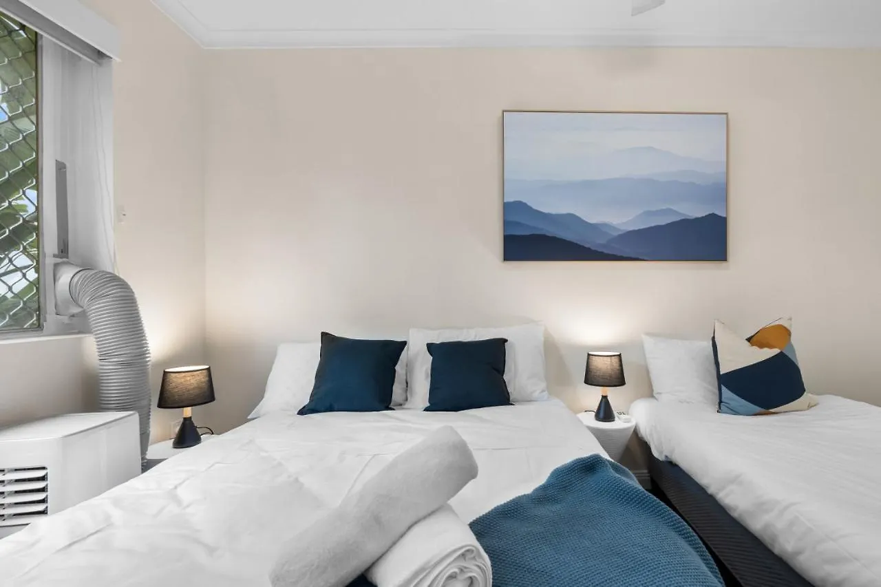 The Tropical - Pet Friendly 2Br Escape Near Beach & Tram With Parking Guldkusten